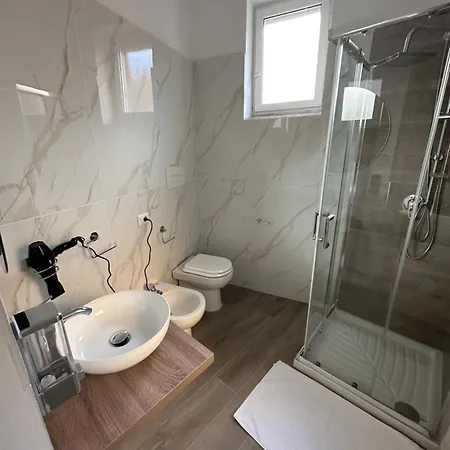 Nocleg ze śniadaniem Vener Luxury Neapol