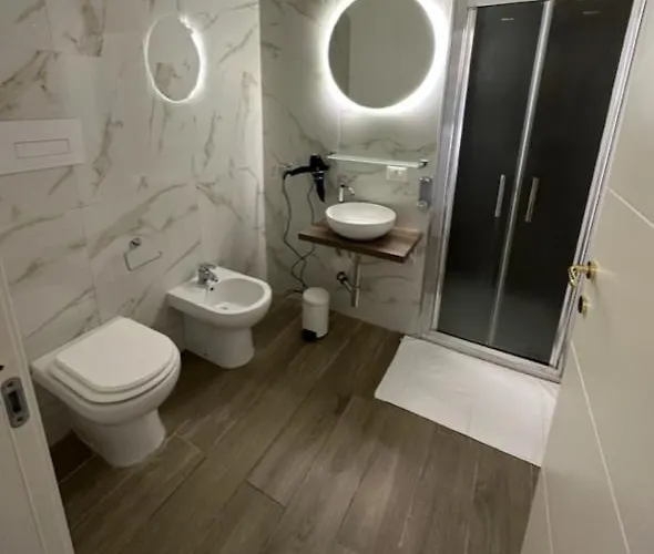Vener Luxury 3* נאפולי