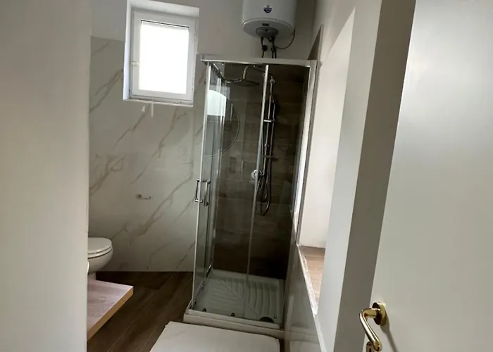 Vener Luxury 住宿加早餐酒店 3*